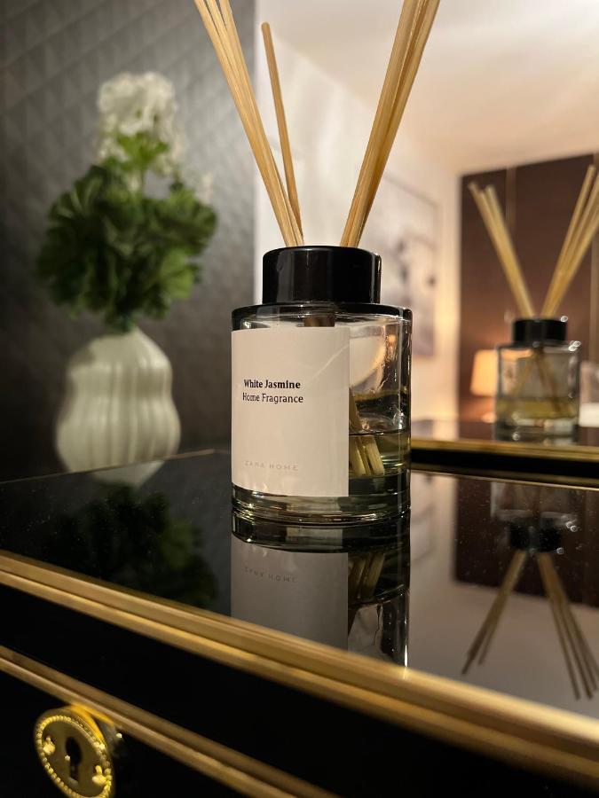 Cozen Villa Edgware Ngoại thất bức ảnh