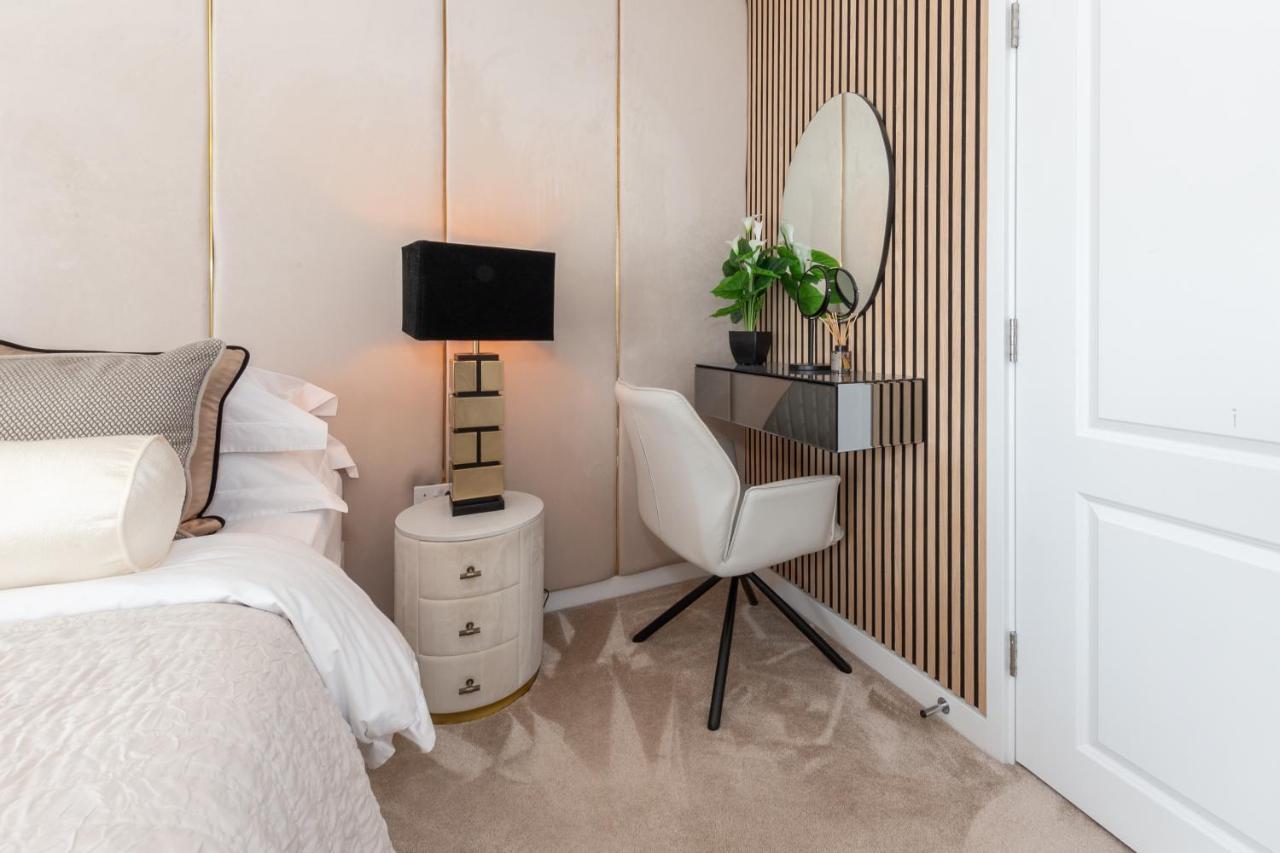 Cozen Villa Edgware Ngoại thất bức ảnh